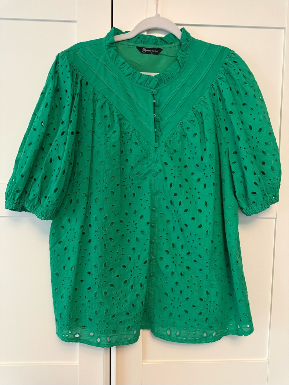 Green Eyelet Button-Front Puff Sleeve Blouse, XL